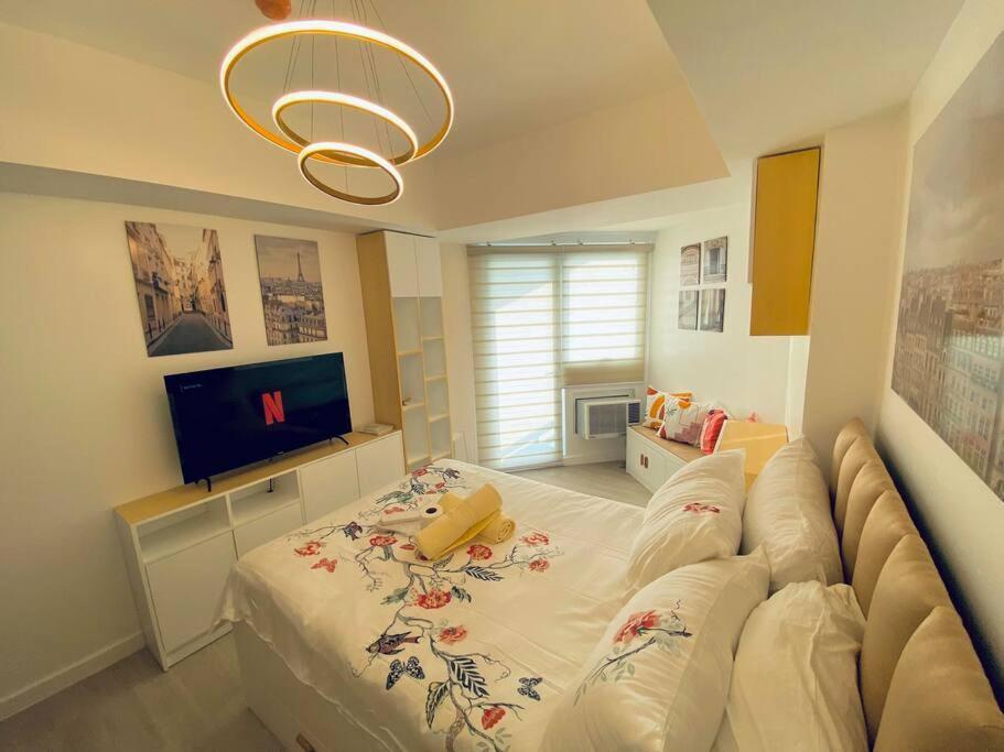 Sweet Retreat Studio Azure North By The Bali Corner At Azure North Wavepool Beach And Mount Arayat View — 4-Star Luxury Hotel in San Fernando, Philippines