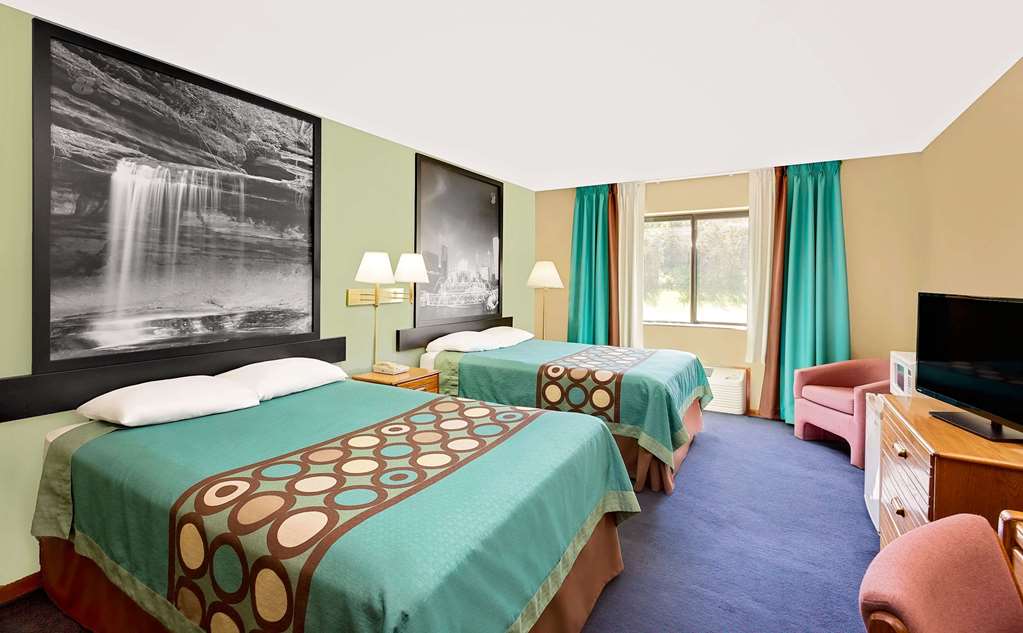 Super 8 by Wyndham Macomb - photo 11