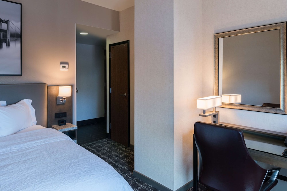 Hampton Inn San Francisco Downtown Convention Center - photo 39