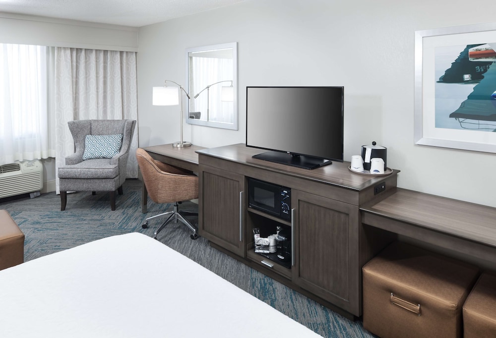 Hampton Inn Fort Lauderdale Downtown Las Olas Area - photo 11