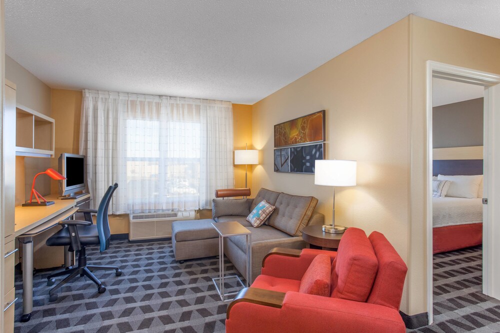 TownePlace Suites by Marriott Huntsville - photo 2