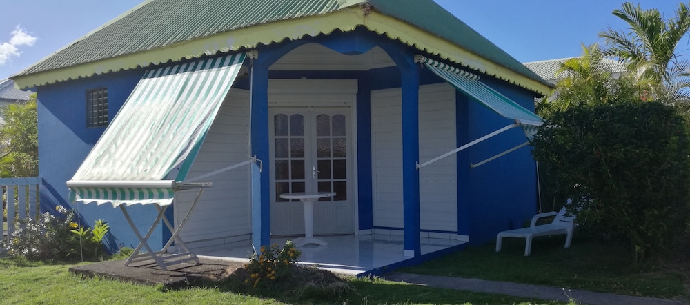 Domaine De Marly 3 étoiles in Sainte-Anne, Guadeloupe