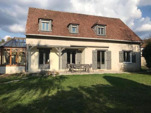 Le Colombier in Unknown City, France