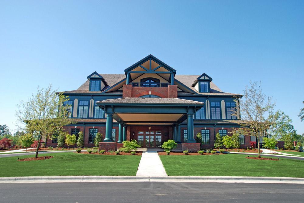 River Landing - carbon neutral hotel in Wallace