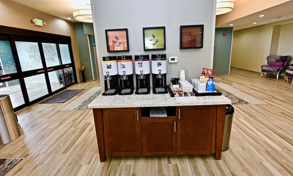 Hampton Inn Kirksville - photo 18