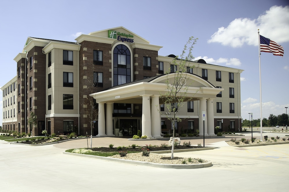 Holiday Inn Express Hotel & Suites Marion Northeast by IHG - photo 22