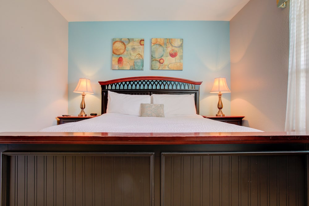 Lakefront Luxury - photo 37