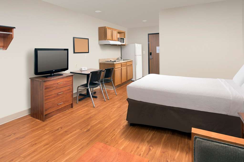WoodSpring Suites Clarksville Ft Campbell - photo 10