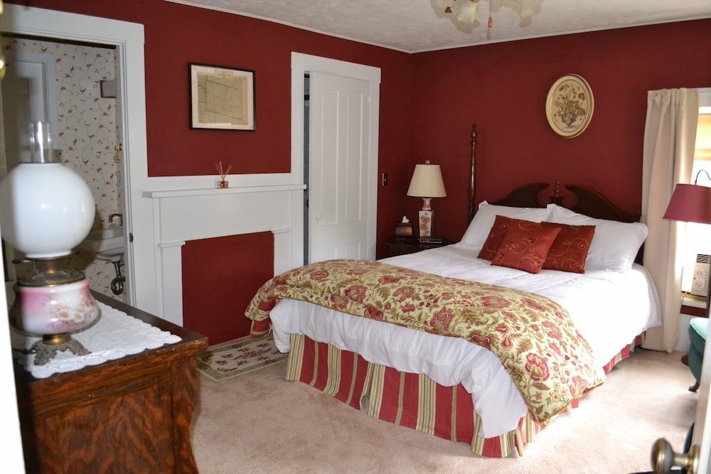 Benjamin Prescott Inn - photo 12
