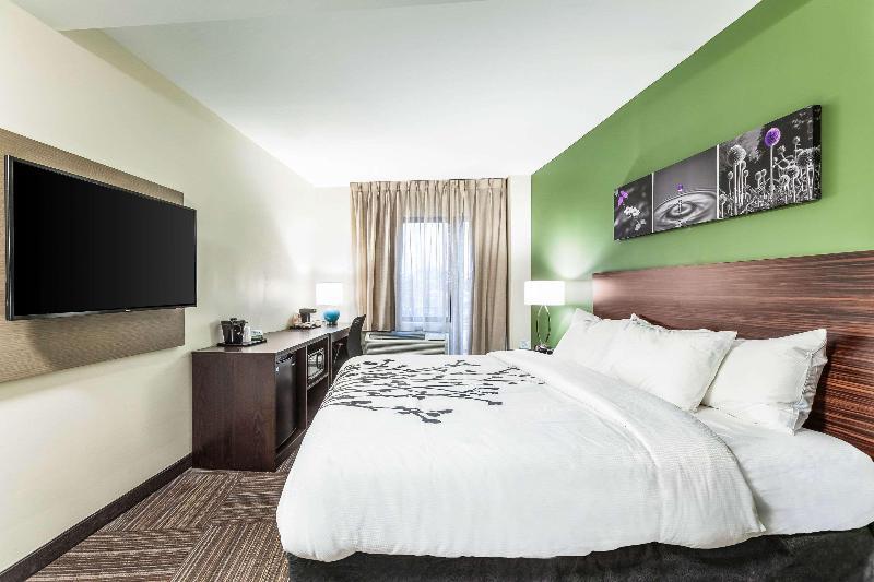 Van Wyck Hotel & Suites Near JFK Airport - photo 2