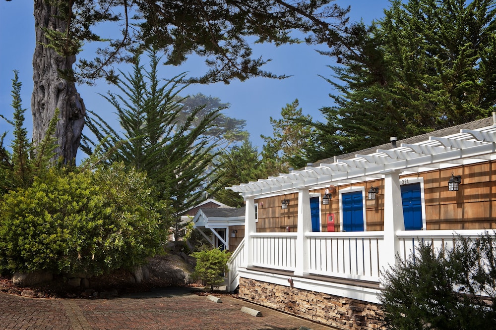 Lighthouse Lodge And Cottages - photo 50