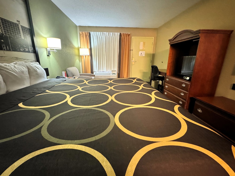 Super 8 by Wyndham Hattiesburg North University Area - photo 14