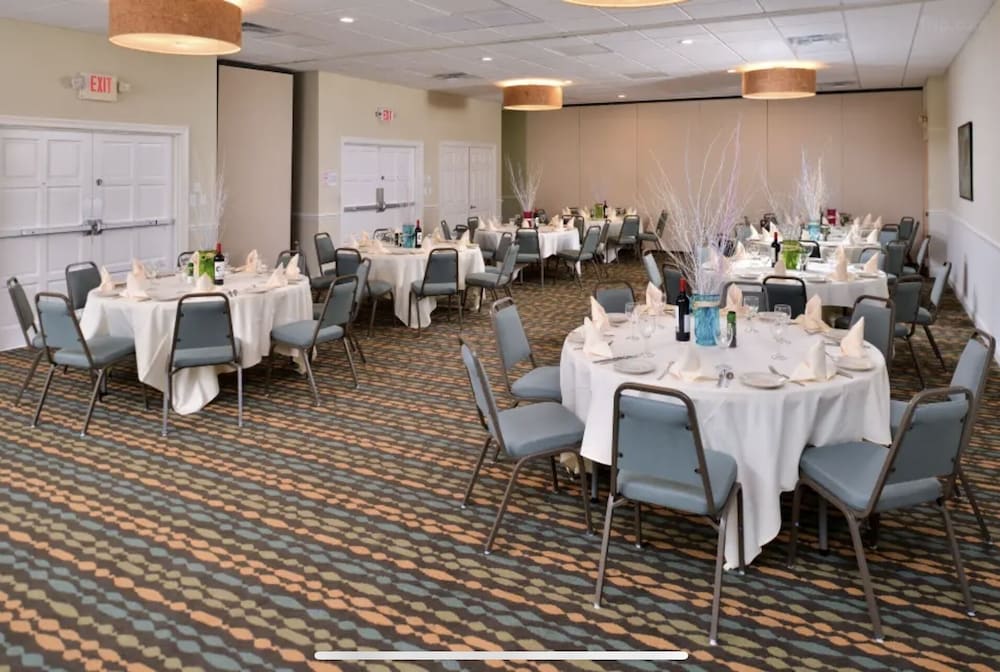 Red Roof Inn PLUS & Suites Tampa - photo 22