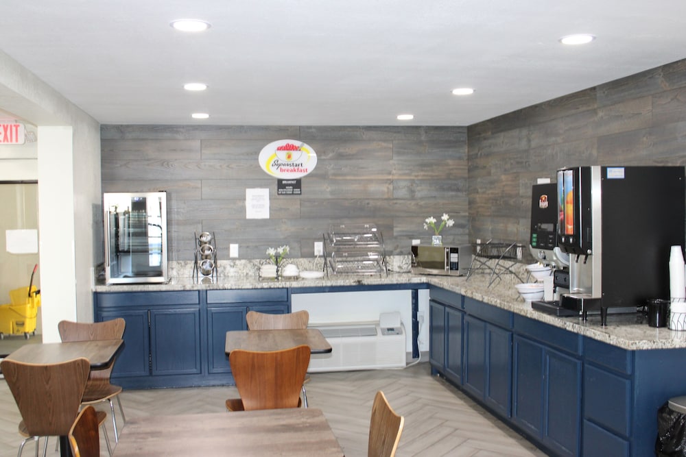 Baymont by Wyndham Morganton - photo 7