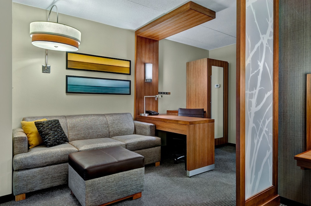 Hyatt Place Fredericksburg at Mary Washington - photo 3