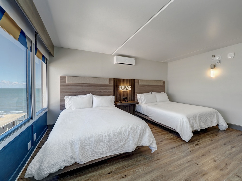 Holiday Inn Express Corpus Christi Beachfront by IHG - photo 25