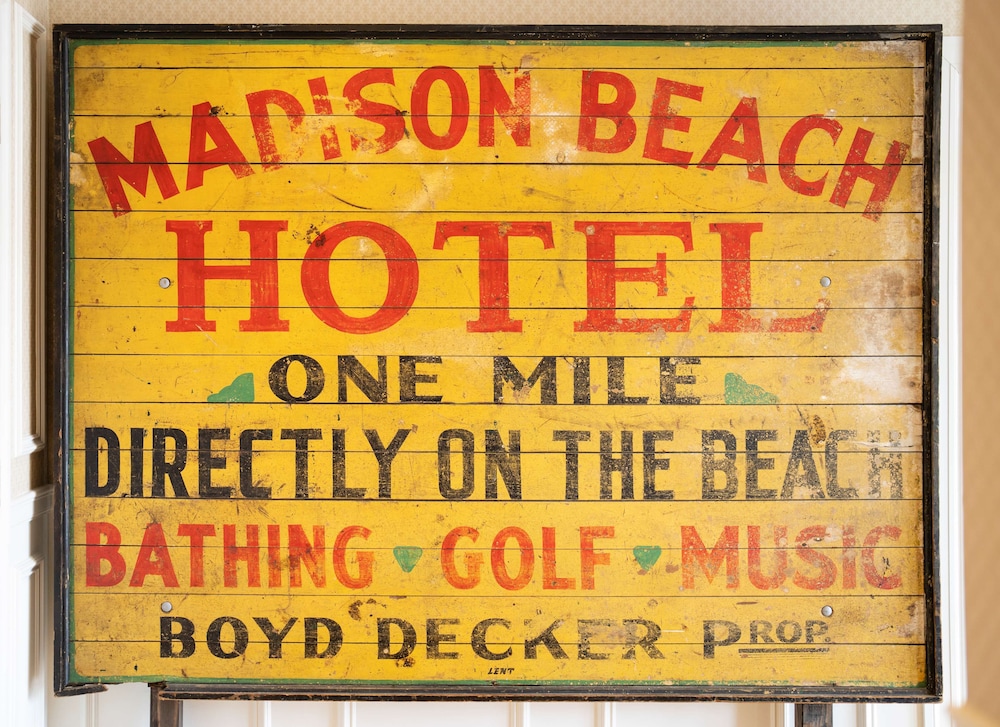 Madison Beach Hotel - photo 89