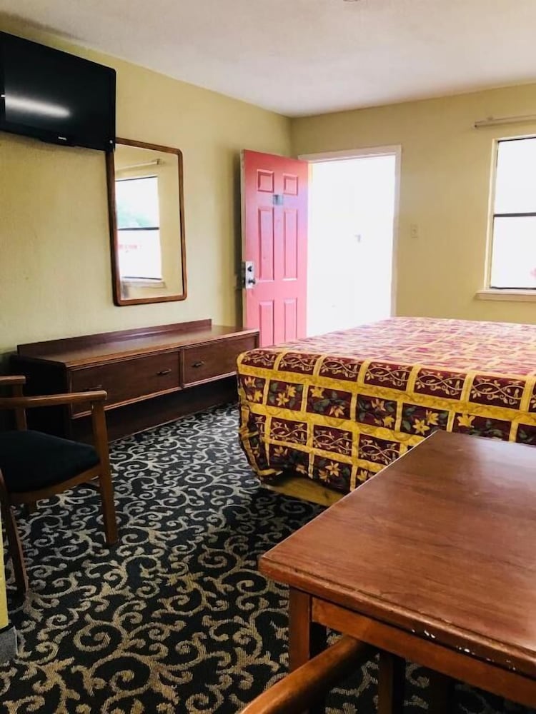 Roosevelt inn Motel - photo 12