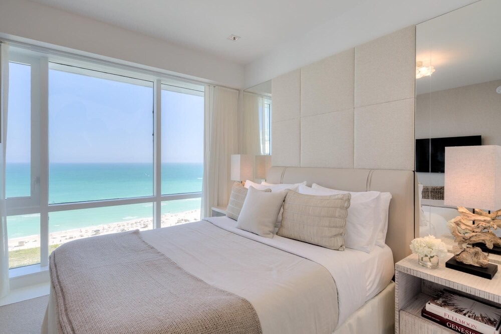 Ultra Luxe Direct Ocean Penthouse at 1 Hotel - photo 11
