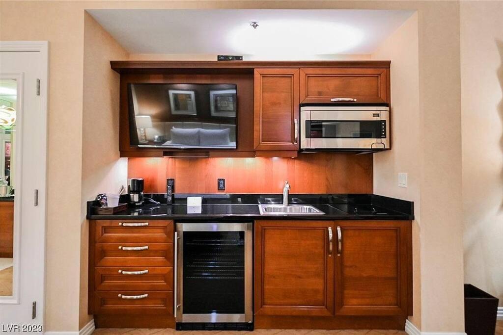 Luxury MGM Studio with View & Amenities