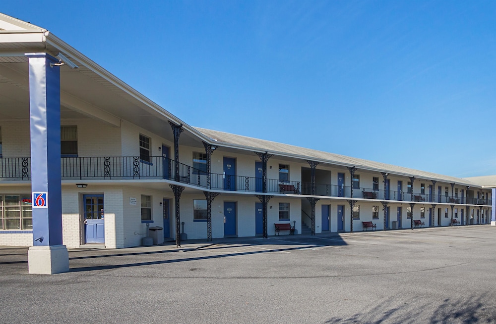 Motel 6 Mechanicsburg Harrisburg West - photo 8