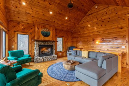 River View Retreat — Boone — photo 2
