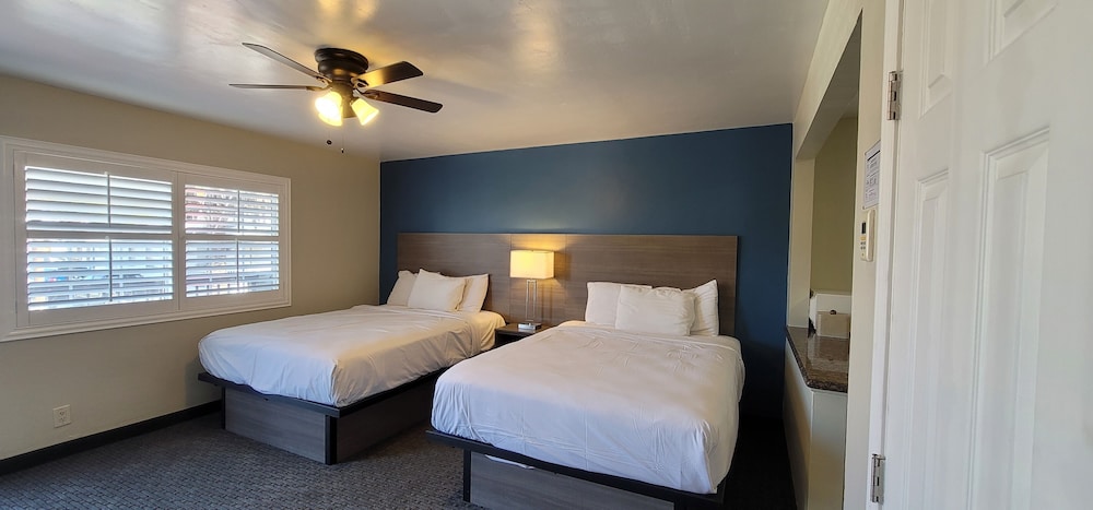 Pismo Beachwalker Inn & Suites - photo 28