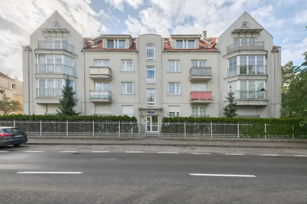 Dom & House Apartament Batumi Sopot — 4-Star Luxury Hotel in Sopot, Poland