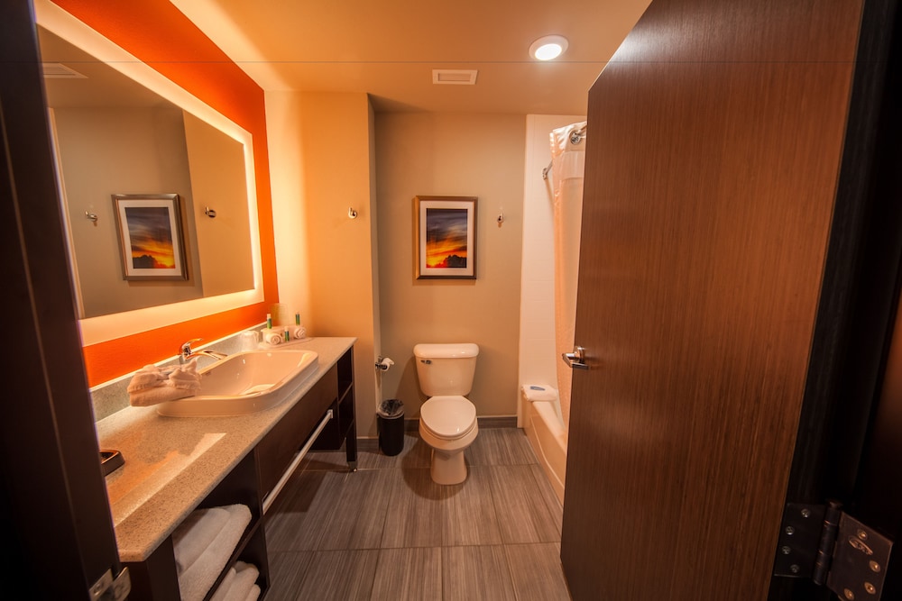 Holiday Inn Express & Suites Oklahoma City Southeast I 35 by IHG - photo 11