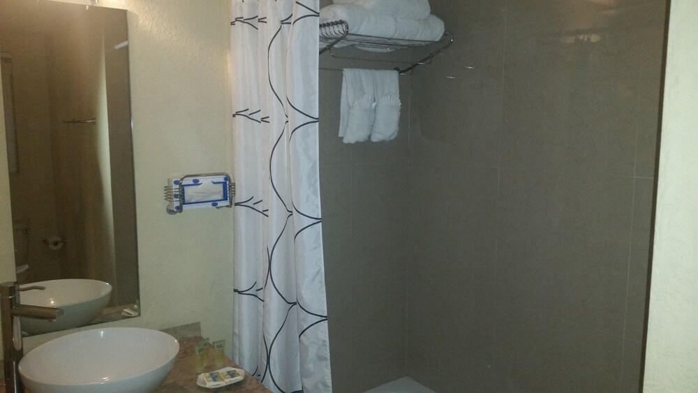 Ocean Spray Hotel - photo 20