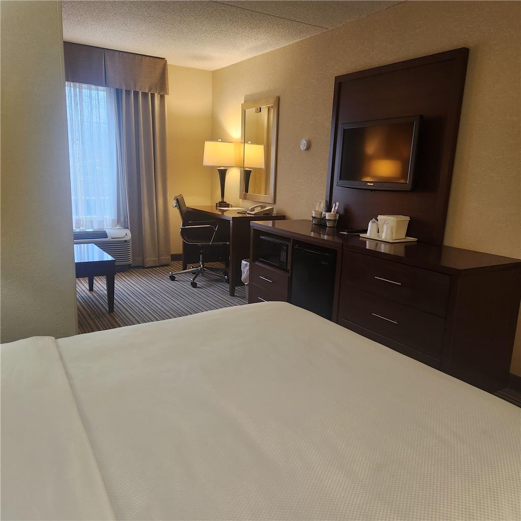 Best Western Chocolate Inn at the Park - photo 18