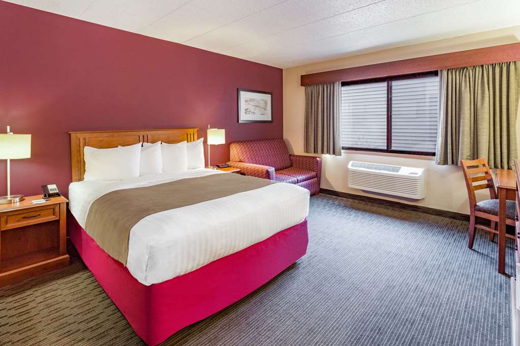 AmericInn by Wyndham Duluth South Black Woods Event Center - photo 9
