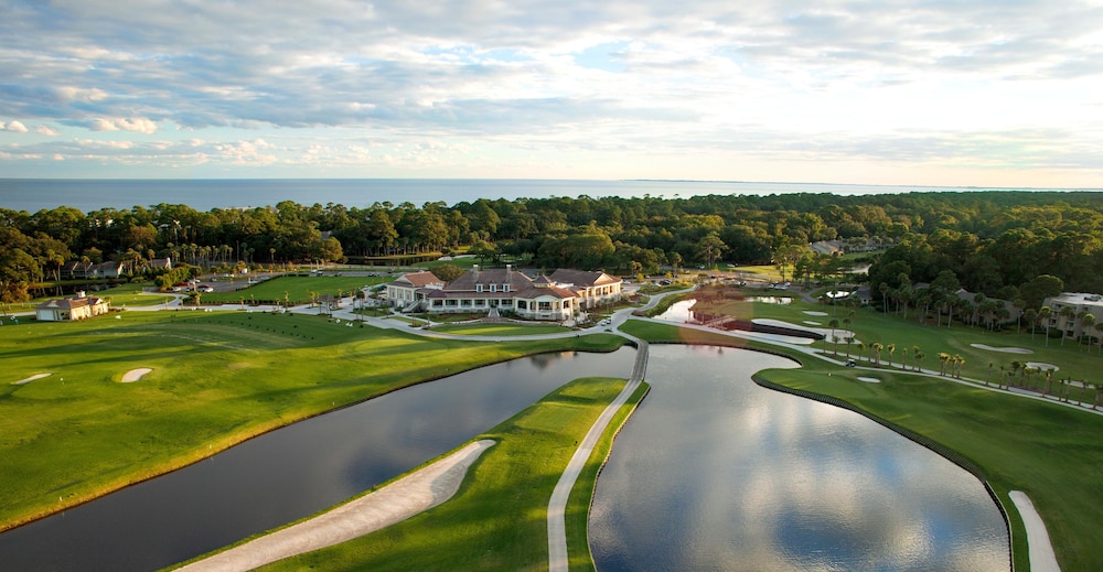 141 Harbourwood Villa at The Sea Pines Resort - photo 20