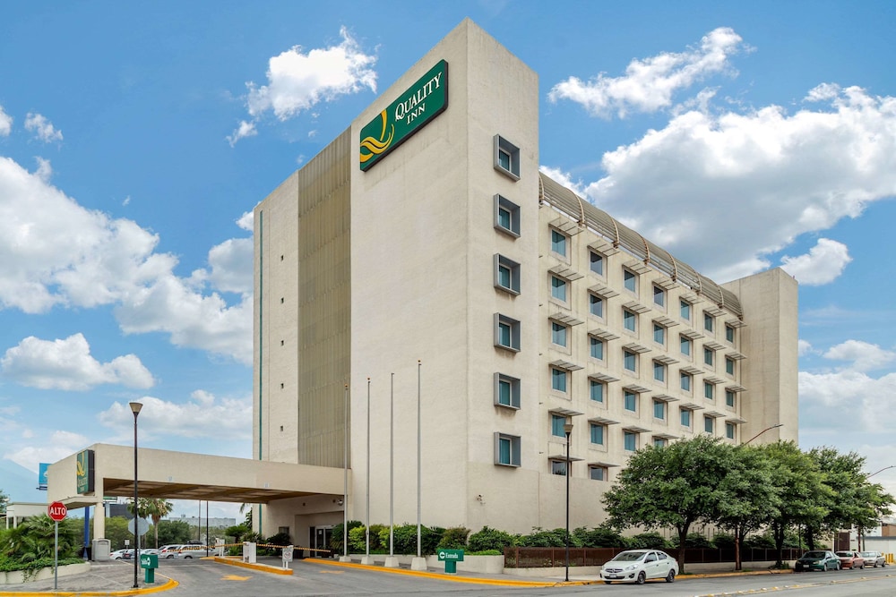 Quality Inn Monterrey La Fe — hotel in Guadalupe