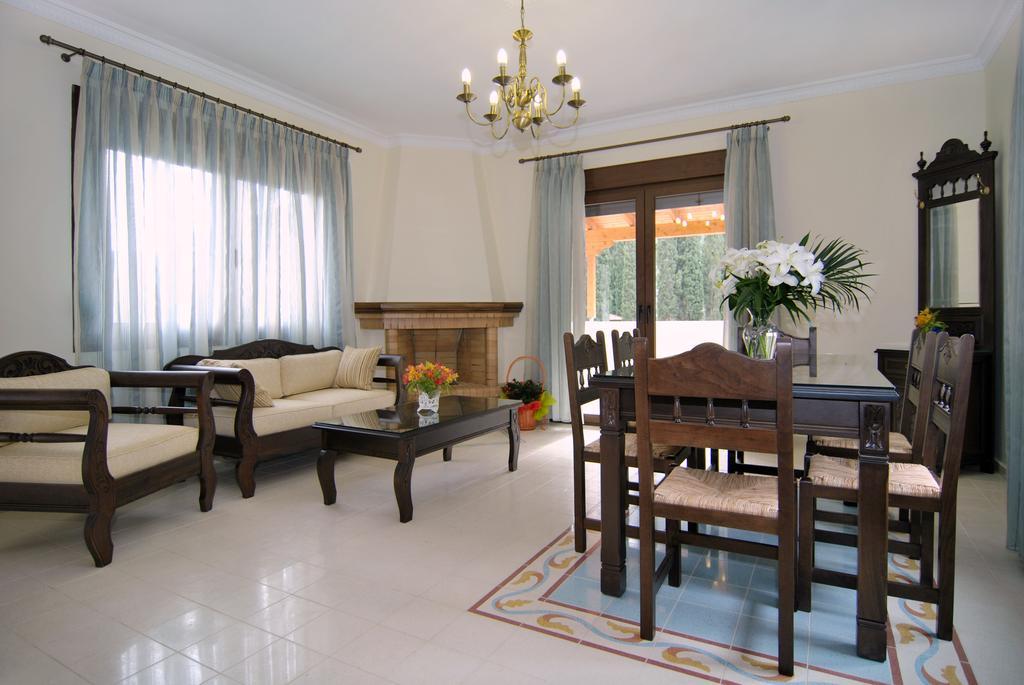 Kerveli Luxury Villa — 4-Star Luxury Hotel in Samos, Greece