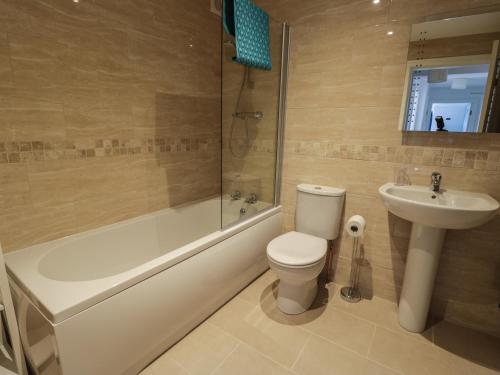 Manor Heath Apartment 3 — Scarborough — photo 5