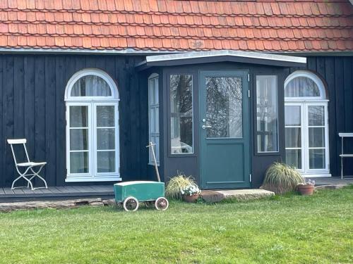 Ferienhaus Sommerhaus Julin — hotel in Saal