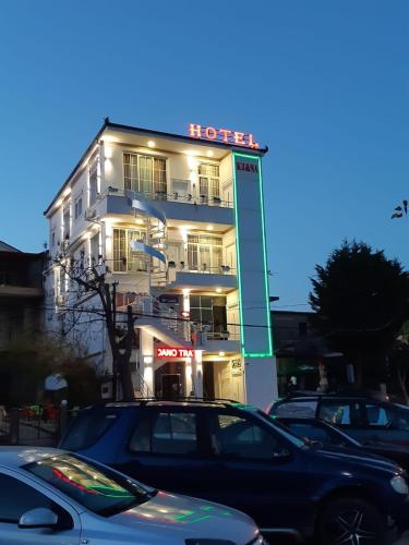 Ku&Na Hotel Belsh — hotel in Belsh