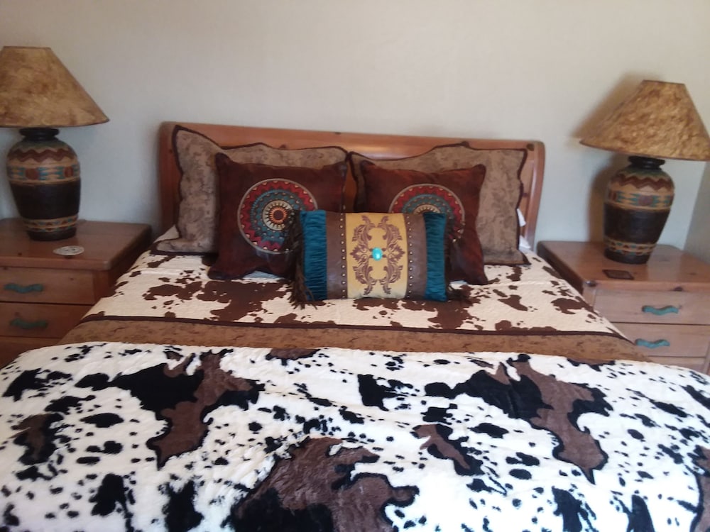 Cottonwood Hotel - photo 30