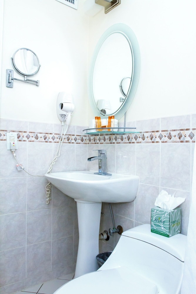 Suites of Dorchester - photo 30