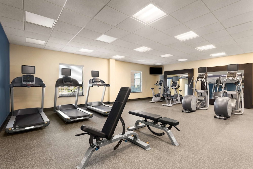 Hampton Inn Kennewick at Southridge - photo 18