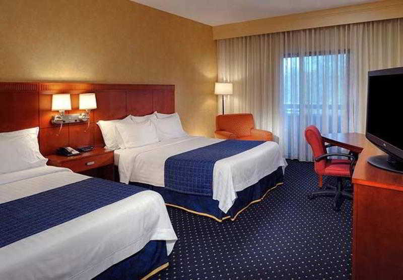 Courtyard Chicago Waukegan Gurnee - photo 24