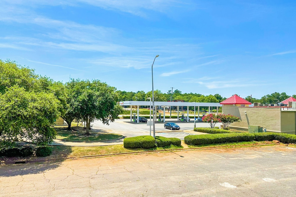 Sunrise Inn By OYO Albany - photo 30