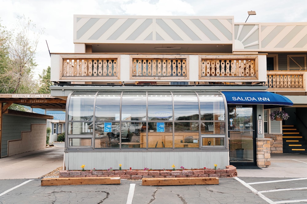 Salida Inn & Monarch Suites - photo 2