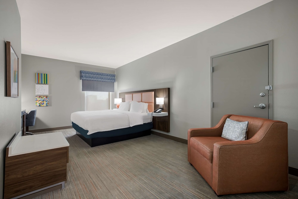 Hampton Inn Linden - photo 13