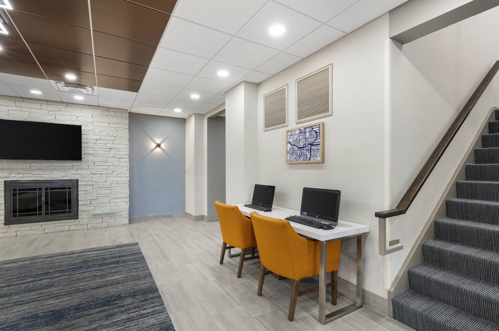 Holiday Inn Express Greencastle by IHG - photo 26