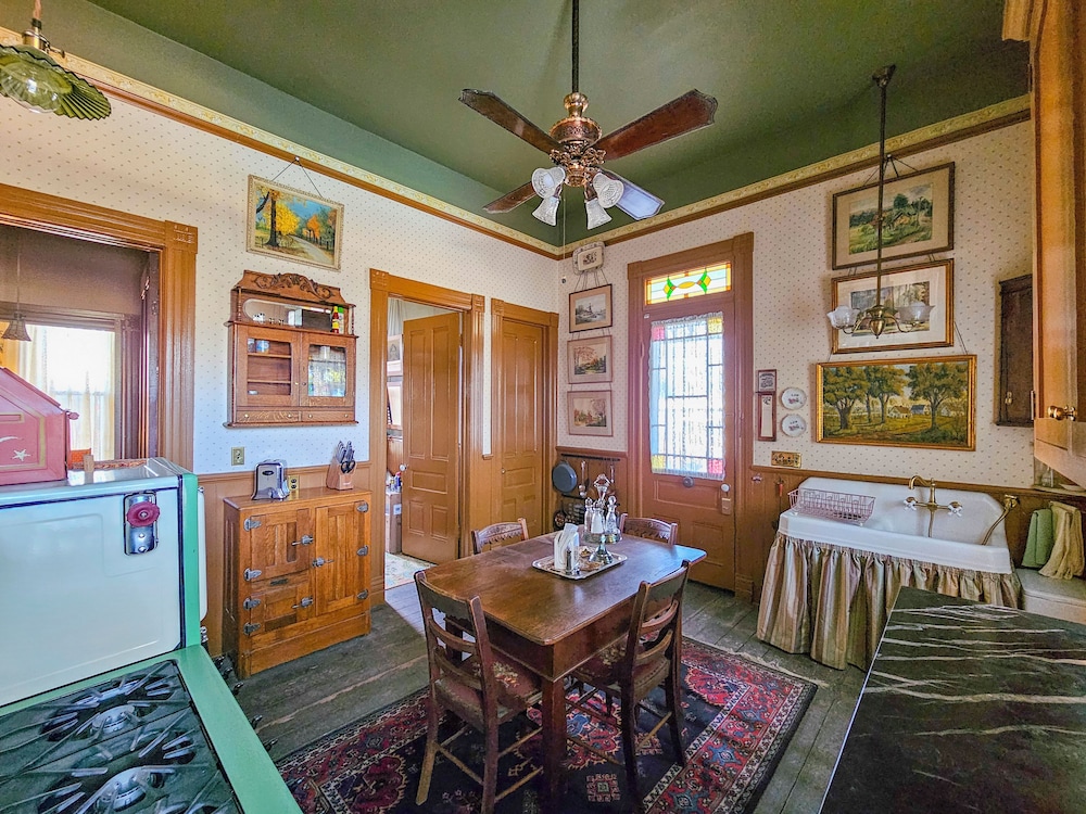 The JD Hyde Historic Inn - photo 76