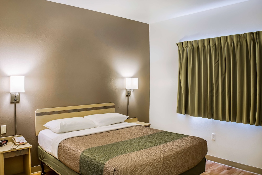 Studio 6 Fishers IN Indianapolis - photo 4