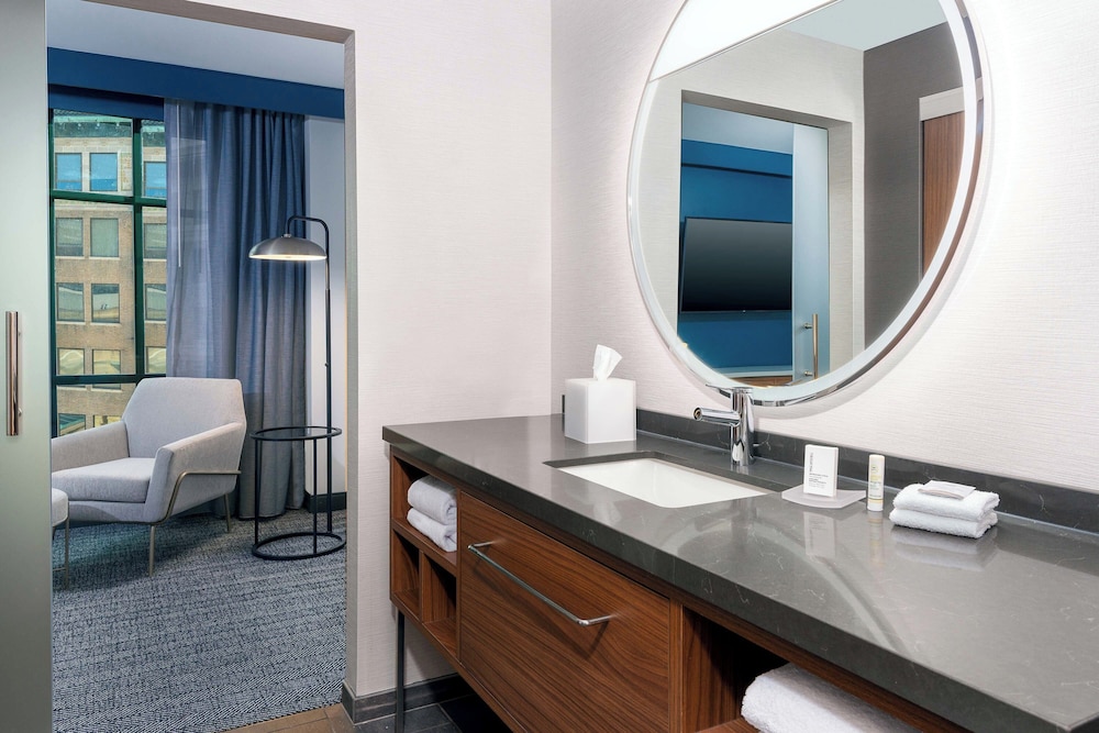 Courtyard by Marriott Atlanta Midtown - photo 18