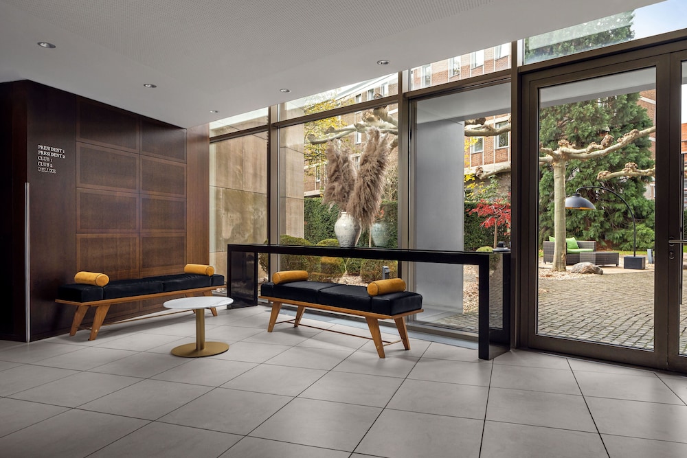 Wasserturm Hotel Cologne Curio Collection by Hilton — Koeln — photo 3